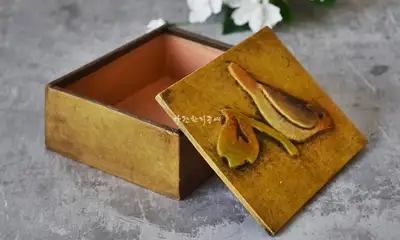 Blue Bird Square Box