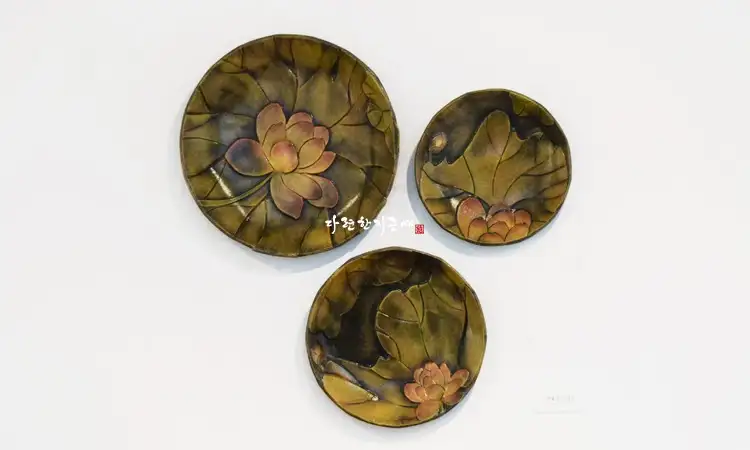 蓮花紋圓形相框