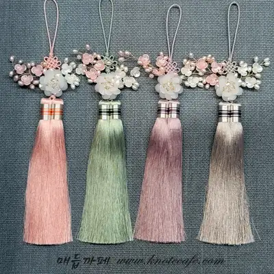 Hanbok Norigae Peony (White) Pearl Flower Double Tassel Ornament