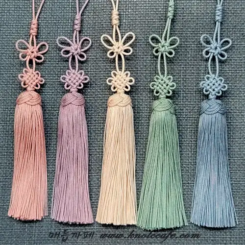 韓服飾品 梅花菊花 外깍지 飾品(附贈鑰匙圈)