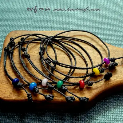 Traditional Korean Knot Accessory Bracelet