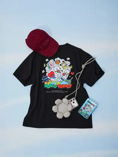 BT21 WORLD VOYAGE Short-Sleeve T-Shirt Black