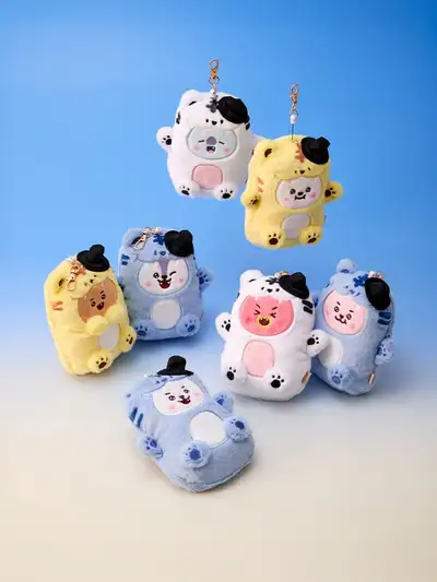 BT21 K-ホラン リールパスケース