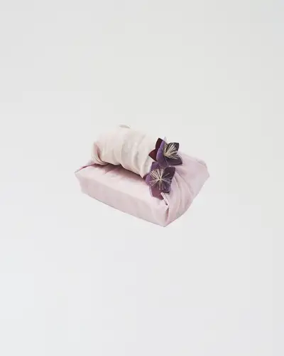 Hohodang Layered Bellflower Brooch