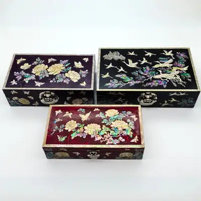 Nacre Mother-of-Pearl Lacquerware Jewelry Box with Traditional Korean Craft - Multi-Purpose Storage Organizer Gift for Foreigners