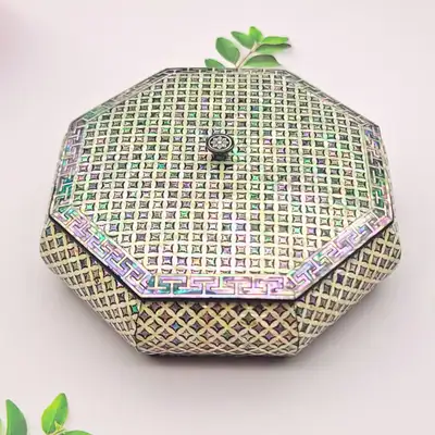 Lacquered Abalone Inlay Jewelry Box with Lucky Treasure Pattern - Korean Traditional Craft Souvenir