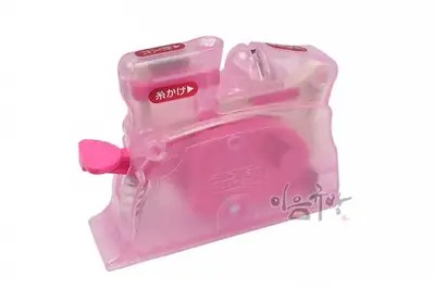 Clover Automatic Needle Threader (Pink)