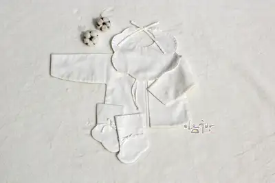Iyeum Gyubang Traditional Baby Jacket DIY Kit [Prenatal Sewing Package]