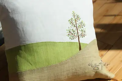 Wood Embroidered Ramie Cushion<br>[Made to Order]