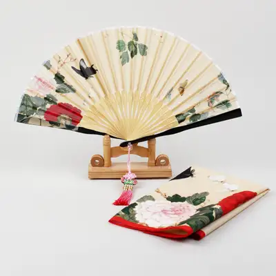 Butterfly and Flower Silk Fan and Handkerchief Set (Red)