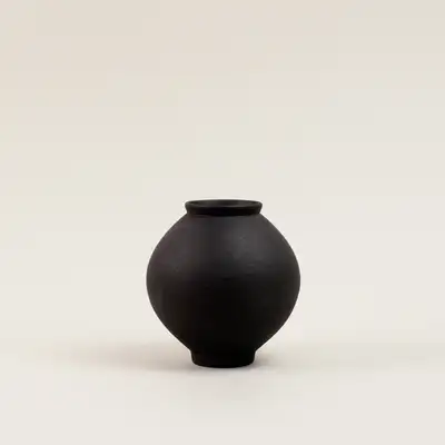 Black Glaze Moon Jar (Small)