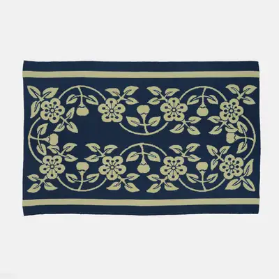 Plum Blossom Knit Blanket