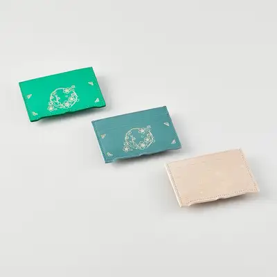 Plum Blossom Pattern Card Wallet