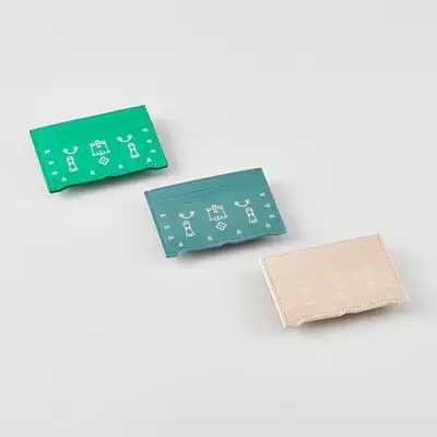 Half-Door Card Wallet