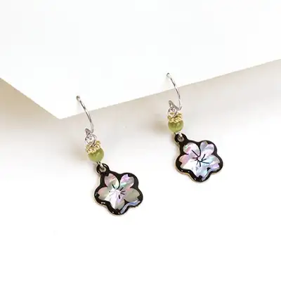 Mother-of-Pearl Loop Earrings (Plum Blossoms)