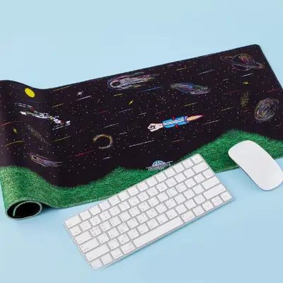 Robot Taekwon V Desk Pad