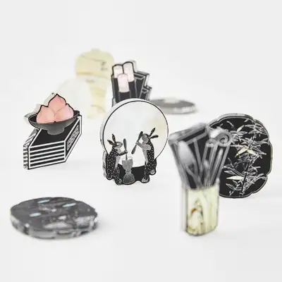 Mother-of-Pearl Lacquer Magnet