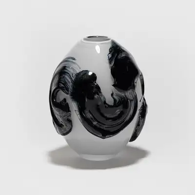 Monochrome Stroke Vase