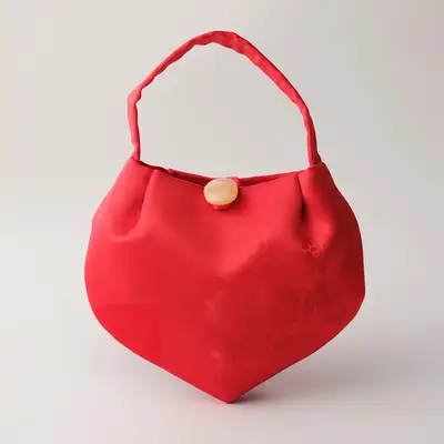 Gwalliju Pouch
