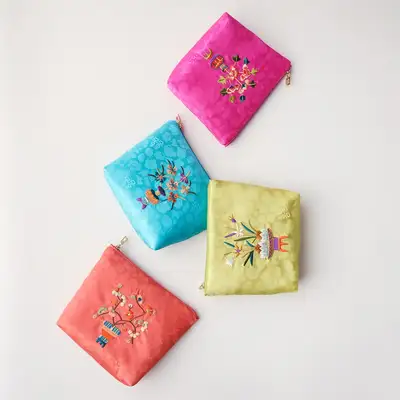 Floral Auspice Pouch