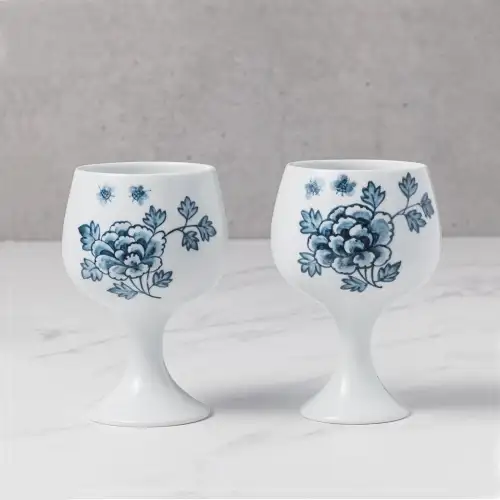 牡丹纹青花白瓷红酒杯套装(2个)