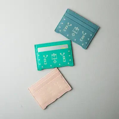 Half-Door Card Wallet