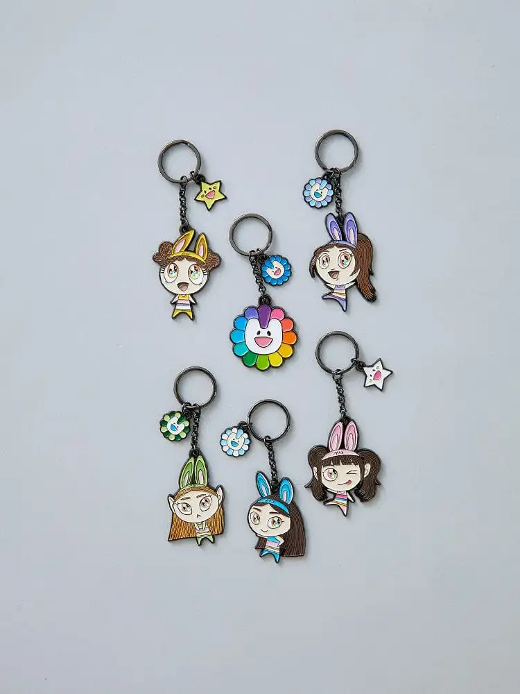 NewJeans x MURAKAMI メタルキーリング — 1