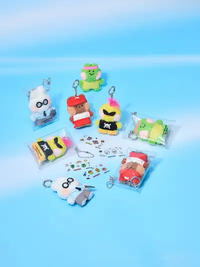 LINE FRIENDS ミニニ ウィンターワールド ぬいぐるみキーリング ポーチセット