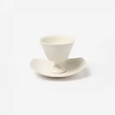White Porcelain Pedestal Cup Set