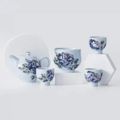 Blue and White Platinum Peony Tea Set