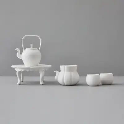 Flower Butterfly-Pattern Tea Set with Small Table (White)
