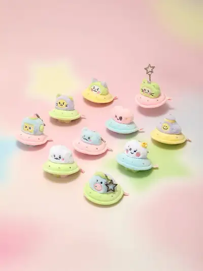 TRUZ Planet Mini Figure Keyring