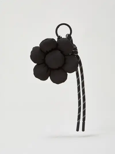 Colle Flower String Keyring Shade Black