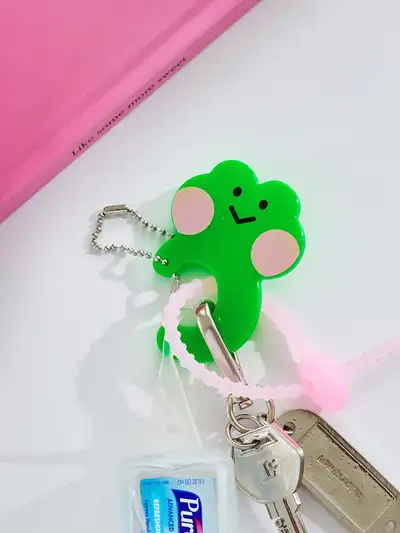 LINE FRIENDS Mini Ni Stay With Lenini Carabiner