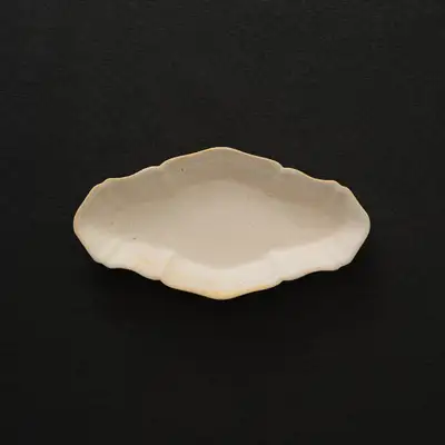 Diamond-Shaped Plate