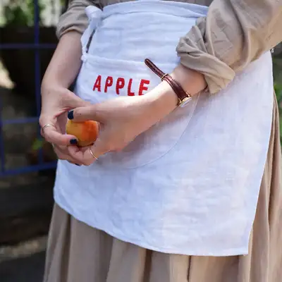 Apron S - Apple