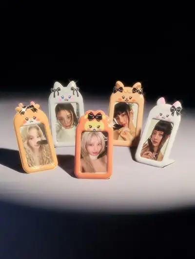 (G)I-DLE We are PVC Photocard Holder Stand