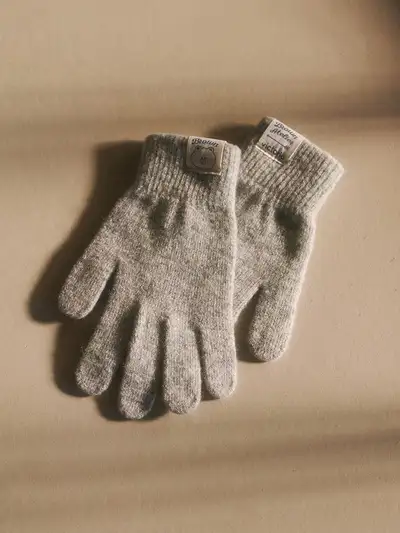 LINE FRIENDS Brown Knit Gloves