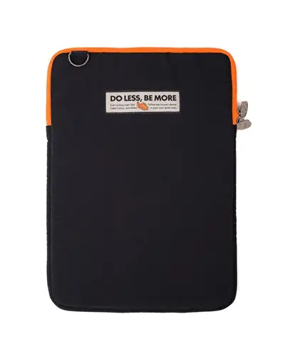 DO LESS, BE MORE ノートパック・iPad パウチ ブラック