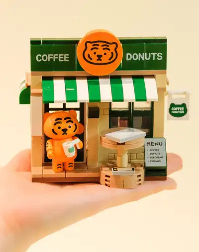 ムジックタイガー トゥンランイのデザートカフェブリックフィギュア