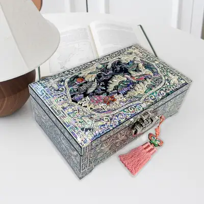 Premium Mother-of-Pearl Lacquerware Pine and Crane with Cloud-Pattern Border Two-Tier Jewelry Box - Work by Yang Tae-seok