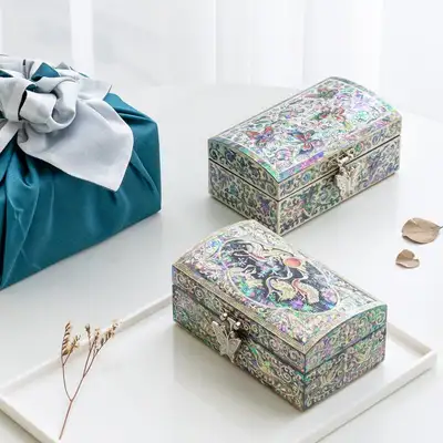 Mother-of-Pearl Jewelry Box with Pine and Crane Design - Lacquerware Ring Box