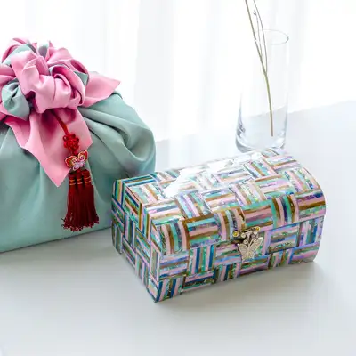 Rainbow Two-Tier Mother-of-Pearl Jewelry Box 18cm - Premium Lacquerware by Park In-ho