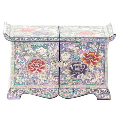 Peony (White) Tile-Shaped Embroidered Drawer Dual-Compartment Jewelry Box—Work by Oh Myung-ho
