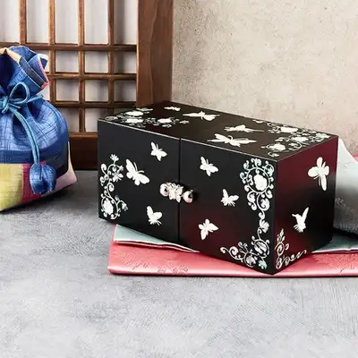Mother-of-Pearl Lacquerware Butterfly Jewelry Box Double Compartment Nacre Treasure Chest