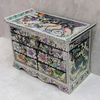 Pine and Crane Four-Drawer Mother-of-Pearl Tile-Roof Jewelry Box (Black, Red) Large - Kim Young-man's Work