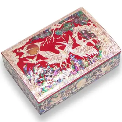 Mother-of-Pearl Business Card Holder - Oh Myung-ho Artwork (Pine and Crane on Red)