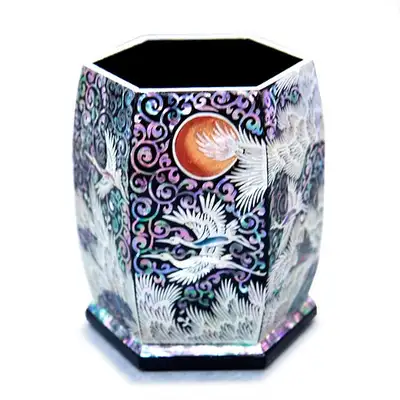 Crane and Scrollwork Octagonal Mother-of-Pearl Pencil Holder (Black)
