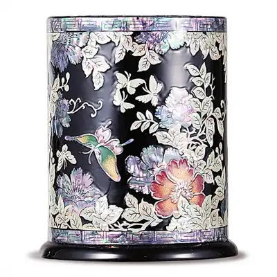Peony and Butterfly Mother-of-Pearl Pencil Holder (Round, Black)