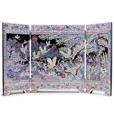 Premium Mother-of-Pearl Lacquerware Three-Panel Screen with Cloud Border and Ten Symbols of Longevity - by Jang Tae-bok
